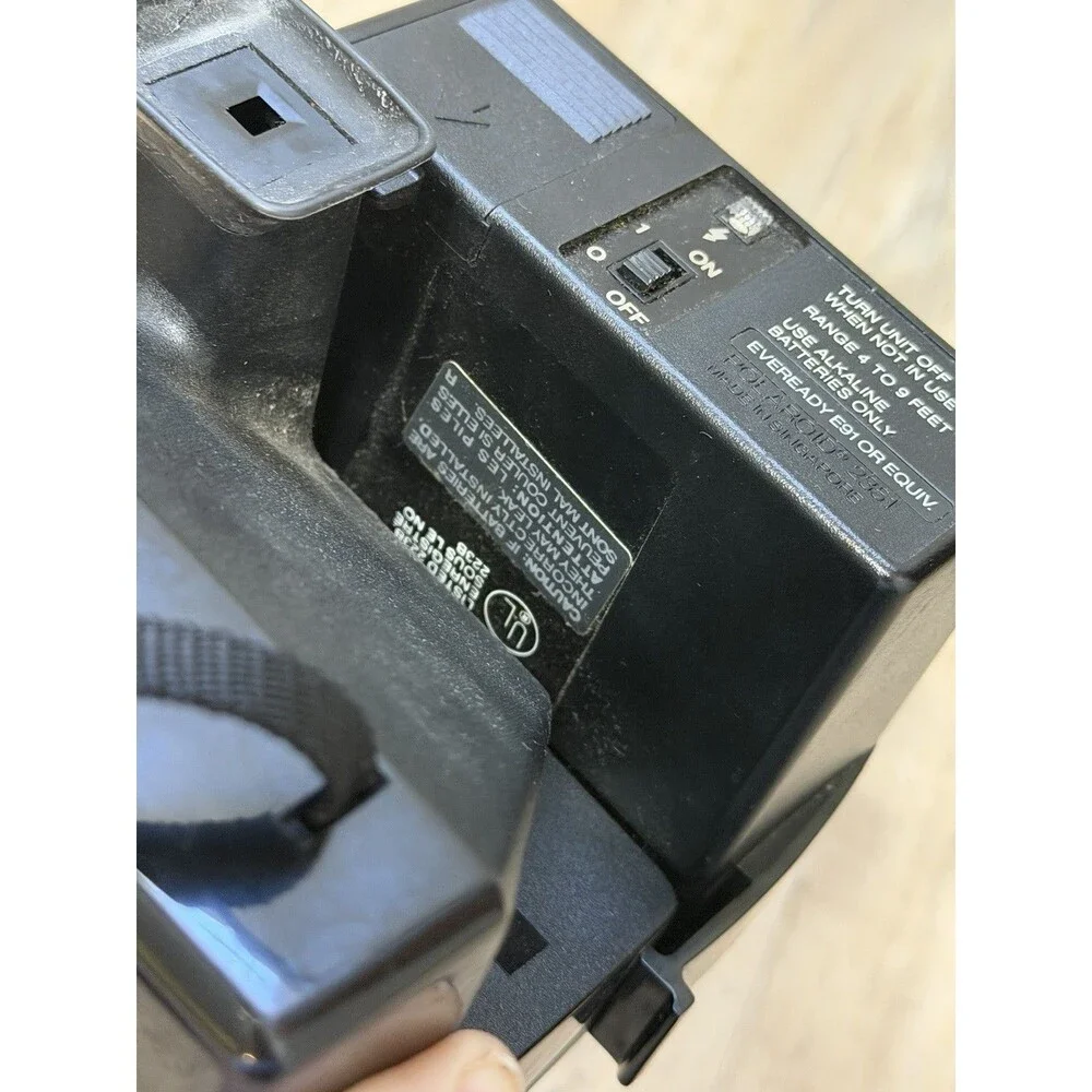 UNTESTED 1980 Polaroid OneStep Plus SX-70 Land Camera w/ Q-Light Flash Rainbow